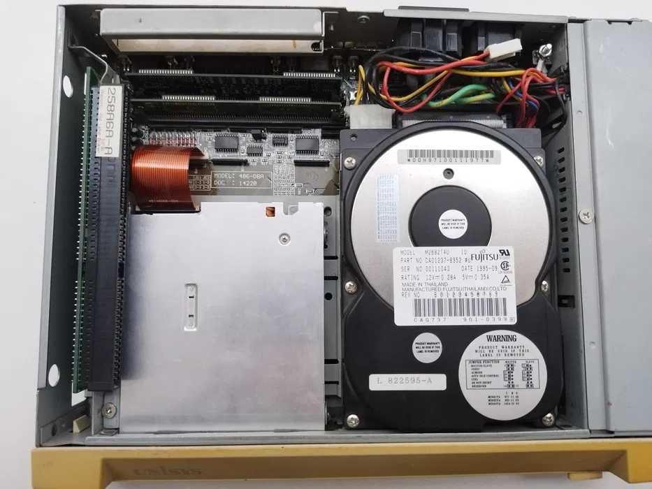 Вінтажний ПК Unisys CWD4002-ZE, 1996 рік, США, Windows 95, оригінал