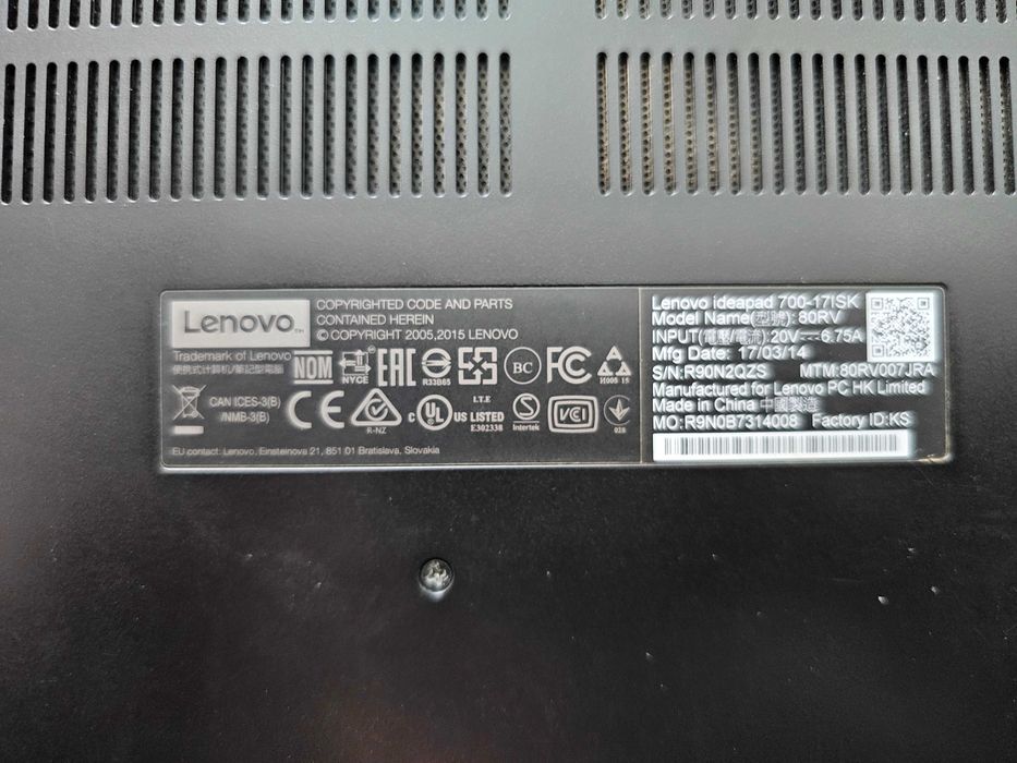 Потужний ноутбук 17.3" Lenovo Ideapad 700 17ISK (i7-6700HQ, 16GB RAM)