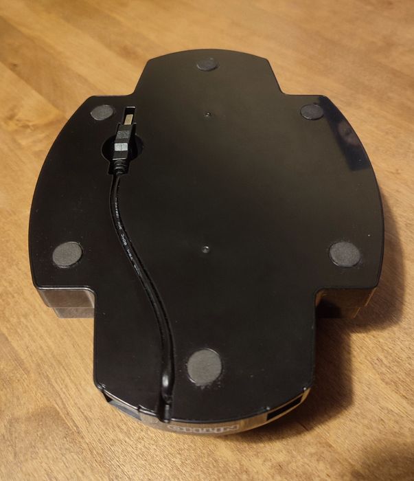 Podstawka Nitho, stacja dokująca PS3 Slim