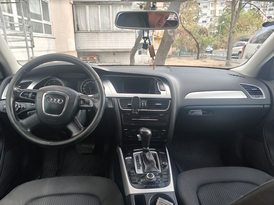 Audi A4 B8 2010, 2.0