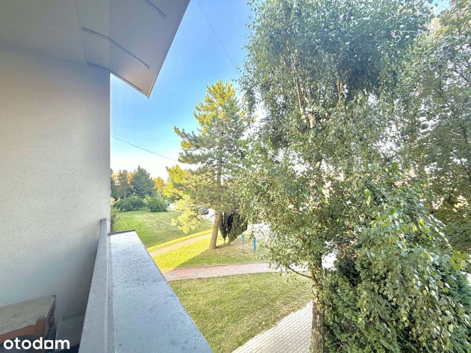 1 piętro, WRĘBOWA, balkon!
