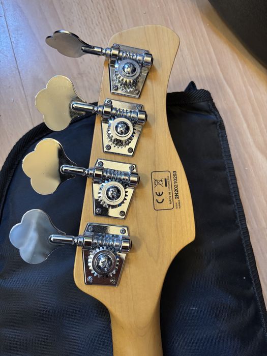Gitara basowa Sire Marcus Miller V5