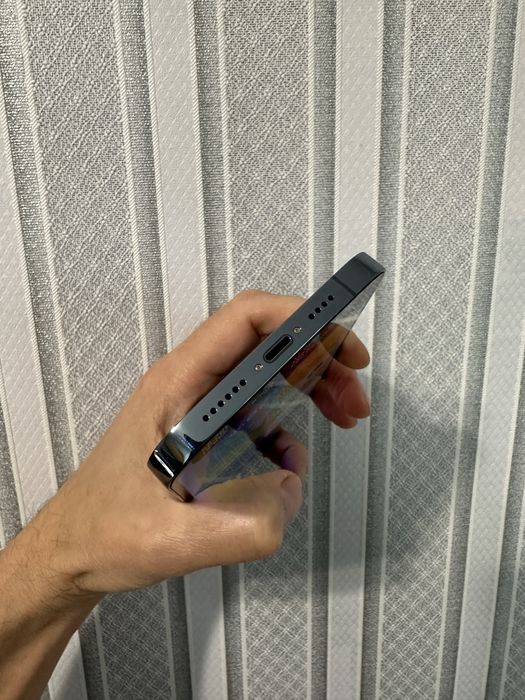 Apple iPhone 13 pro max 256 gb. Неверлок, акб 100%