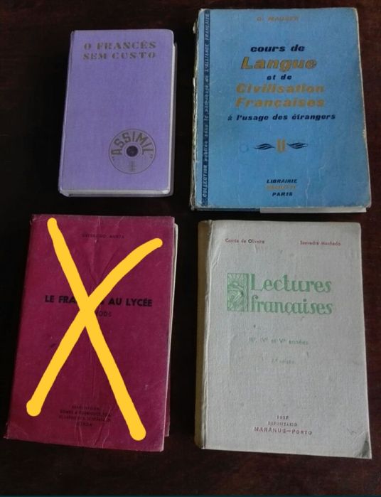 Livros escolares antigos