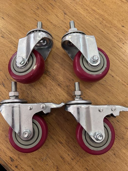 Conjunto 4 rodas c/ travão - NOVO