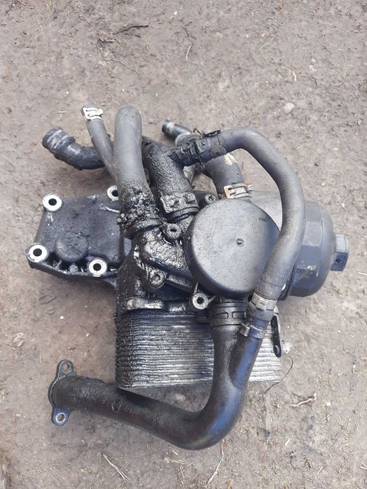 Корпус кронштейн масляного фільтра Мерседес W163 4.0 CDI OM611