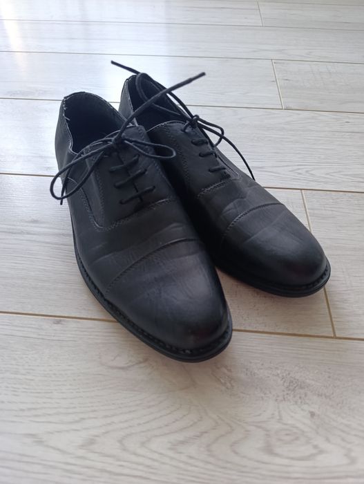 Skórzane, eleganckie półbuty męskie 44