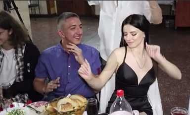 Ведуча‑тамада Олена Запорізька-400грн\г. Музика,караоке,дим,декор,фото