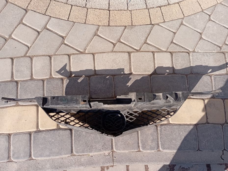 Продам решітку радіатора