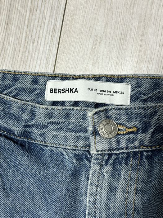 Джинси від Bershka