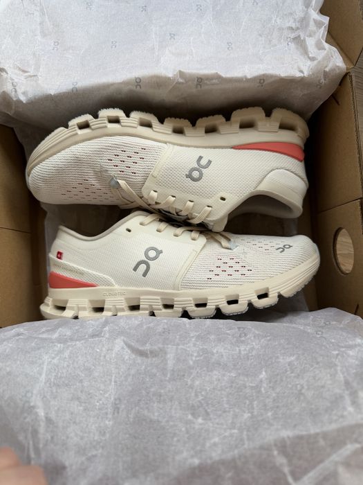 Кросівки ON W Cloud X 4