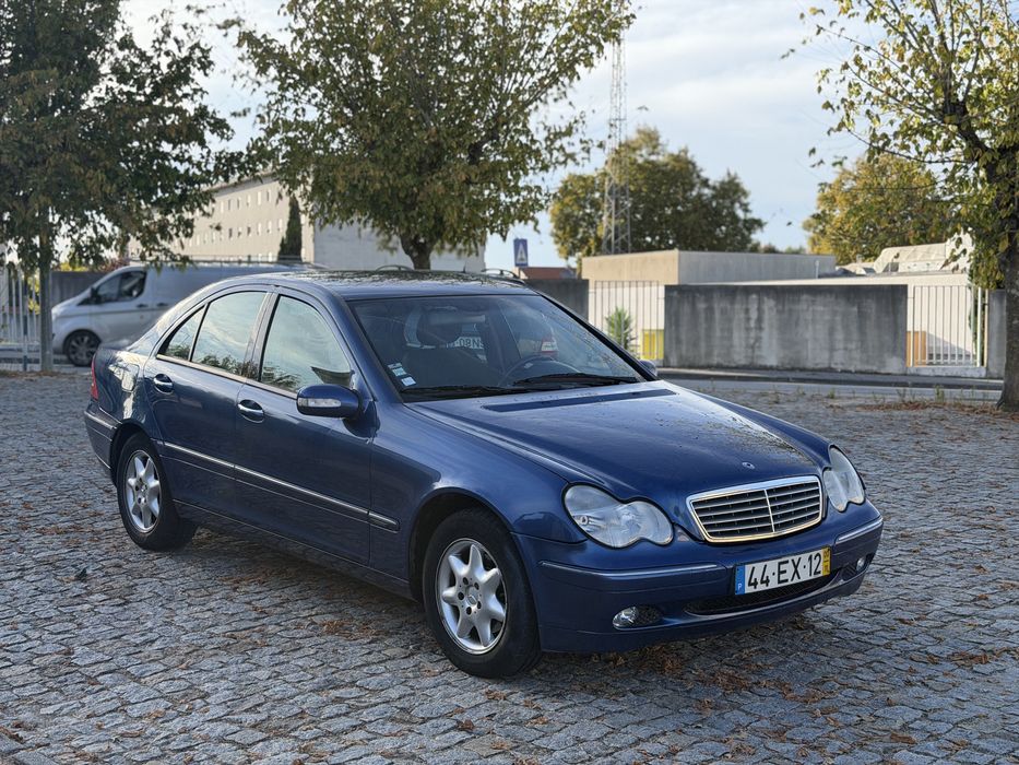 Mercedes c180 2.0 130cv — photo 2