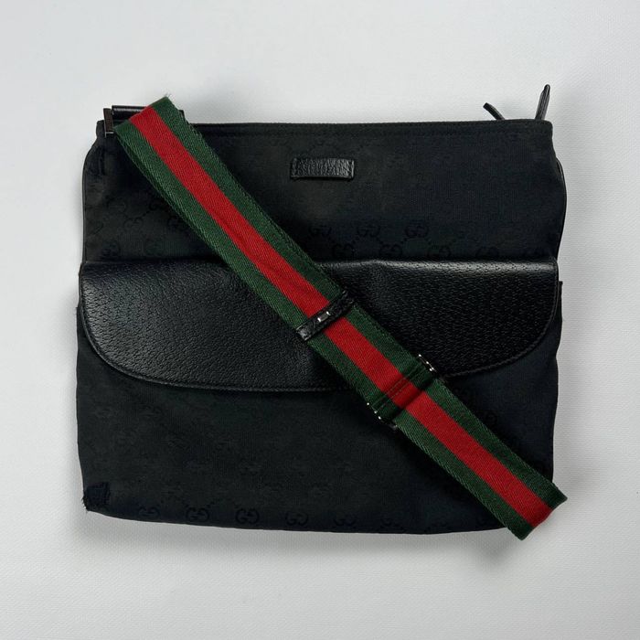 Gucci GG Supreme Monogram Shoulder Bag