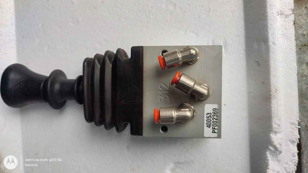 Джойстик пневматичний