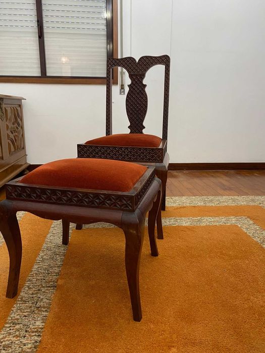 Cadeira e banco trabalhados dos anos 60