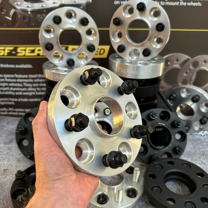 Колісні проставки-адаптери зі шпильками GETMANN під всі автомобілі