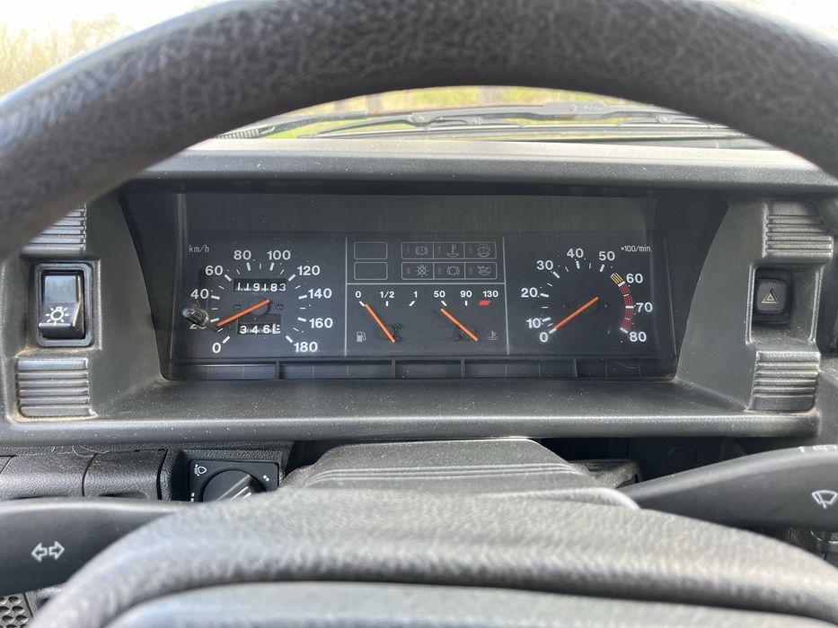 Автомобиль Ваз 2109 2004 рік