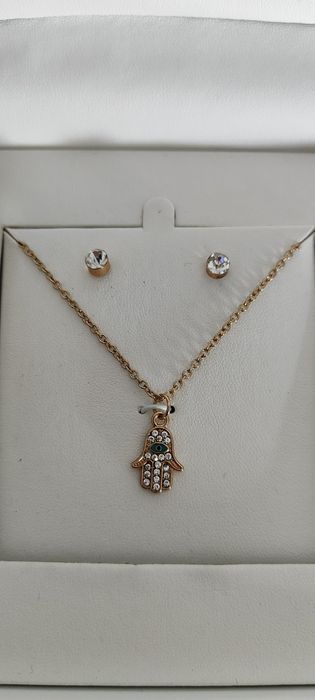 Conjunto relógio, colar e brincos, novo.