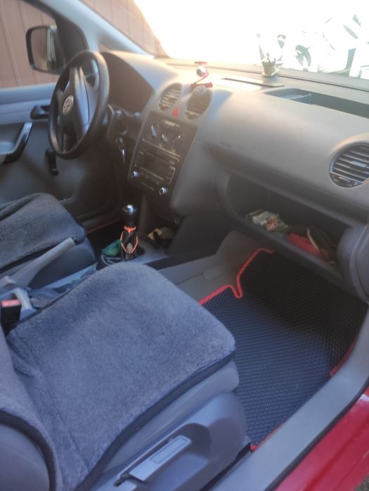 Volkswagen caddy 2.0 дизиль 2005р.