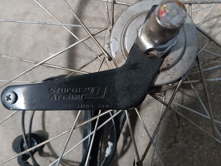 Roda 20"  Cubo Sturmey 3 velocidades