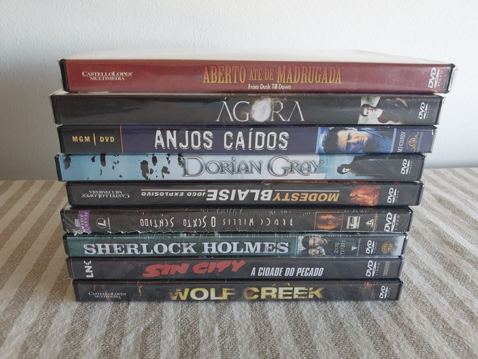 Lote de 52 DVDs (capa e CD)