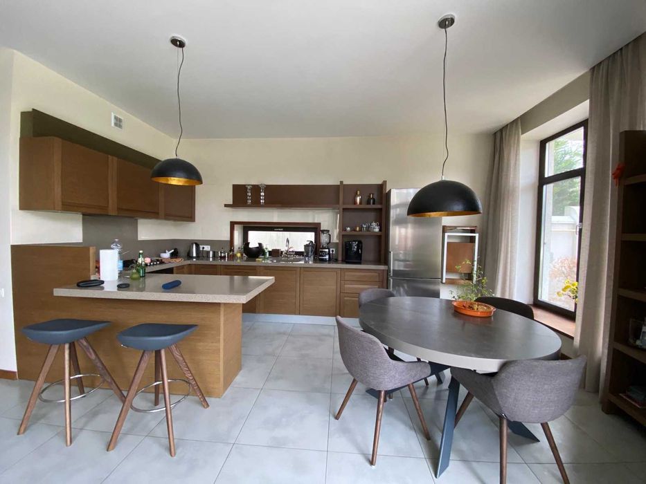 Продажа шикарного дома в Совиньоне