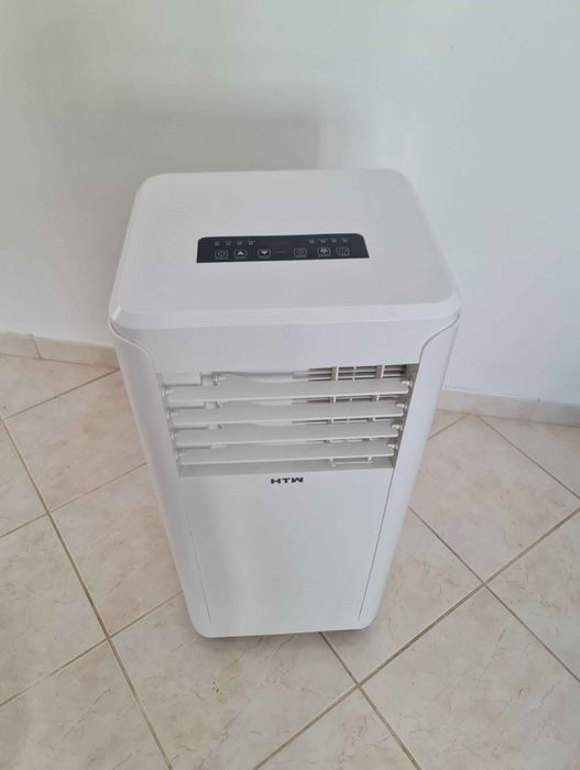 Ar Condicionado Portátil HTW (12.000 BTUs) - Quente/Frio + Comando - Excelente Estado