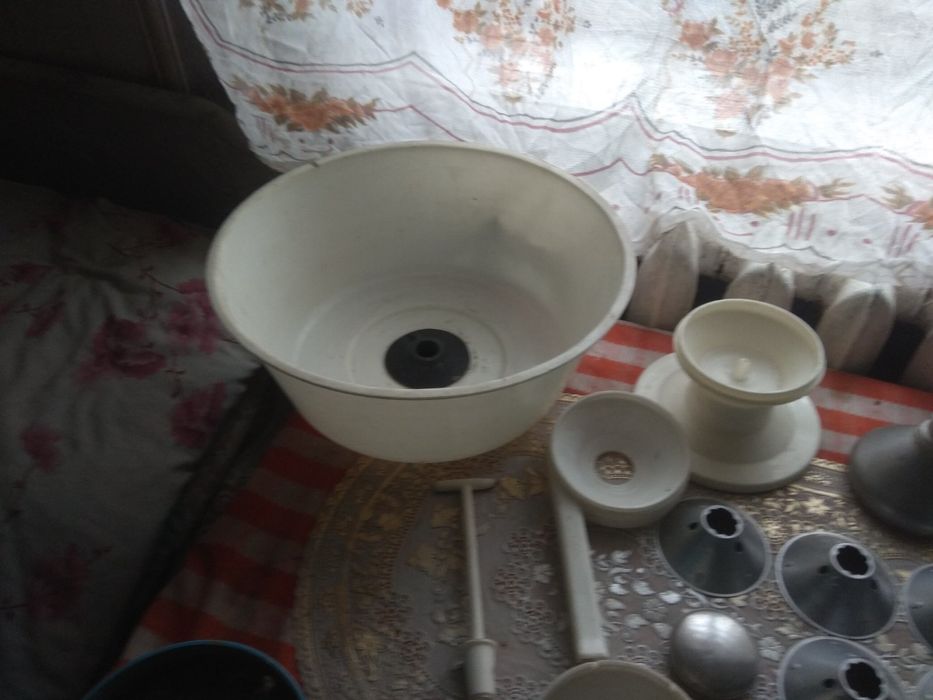 Продаю сипаратор мотор січ 80 робочий в хорошому стані повний комплект