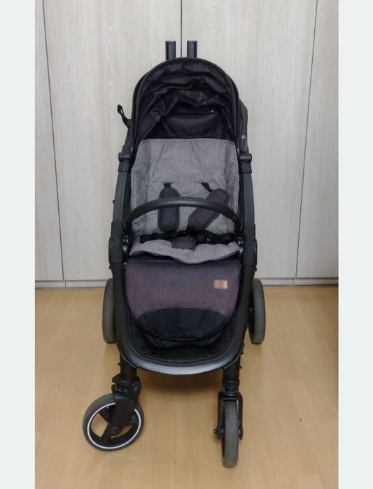 Прогулянкова коляска Babyzz В100