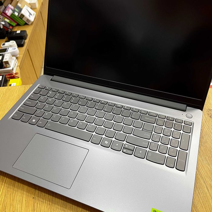 Ігровий ноутбук Lenovo LOQ 15ARP10E | Ryzen 7 7735HS | RTX 3050 |