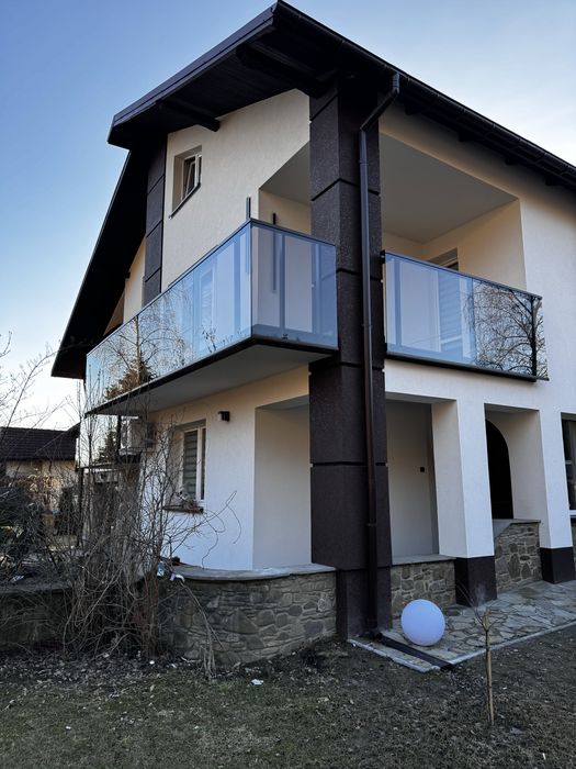 Balustrady szklane barierki aluminiowe