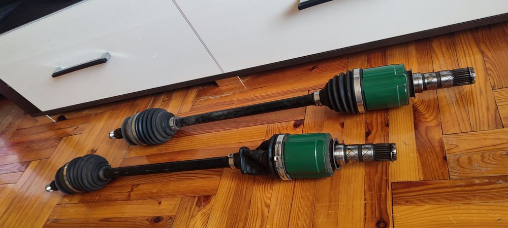 піввісь Subaru Forester