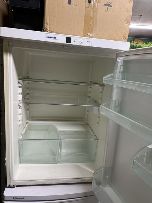 Холодильник LIEBHERR 85см