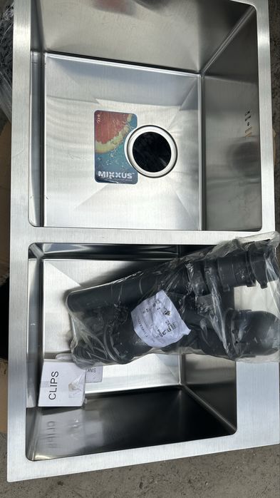 Кухонная мойка нержавеющая