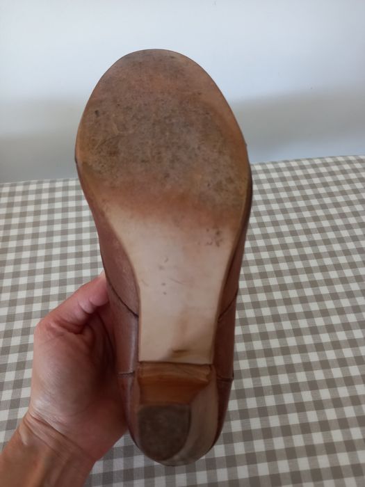 Sapatos pele tam. 39