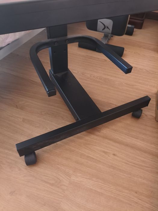Suporte para TV com rodas
