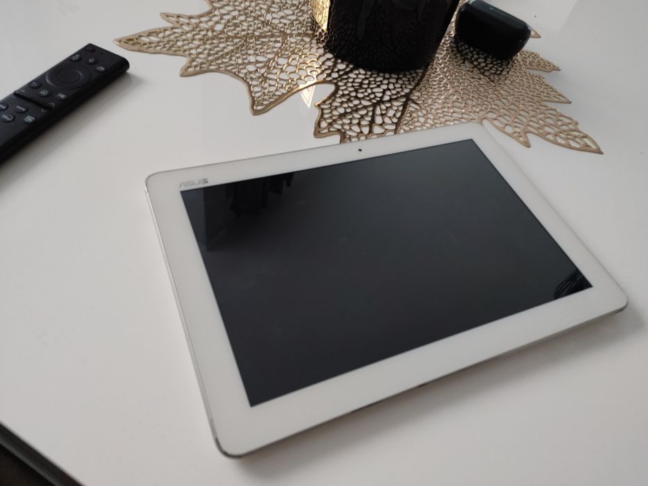 Tablet Asus 10.1 cali wejście na kartę Sim