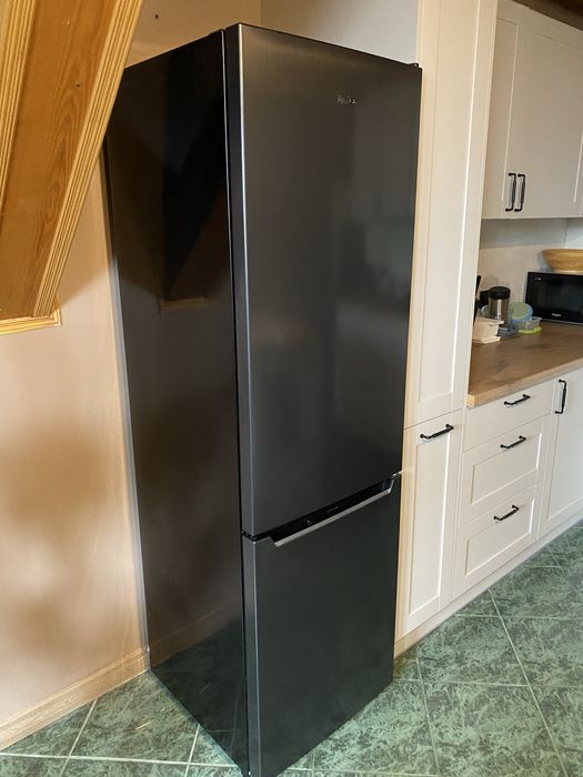 Lodówka Amica No Frost 181cm Czarna