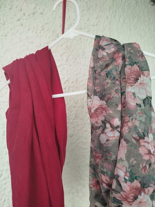 Dois lenços - como novos