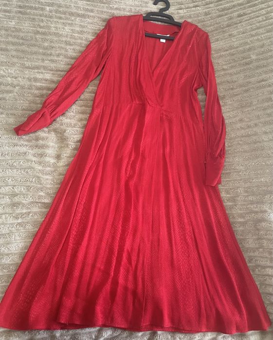 Жіноча сукня розміру 40