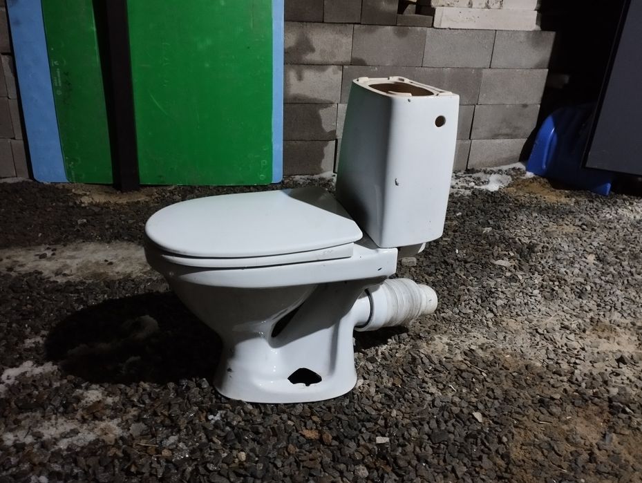 Продам унітаз б/у