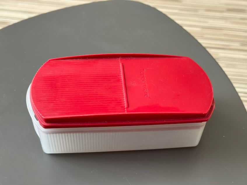 Pojemnik Tupperware z łyżeczką, 350 ml