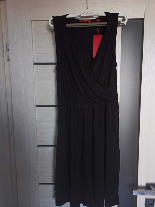 Сукня від бренду  S.Oliver