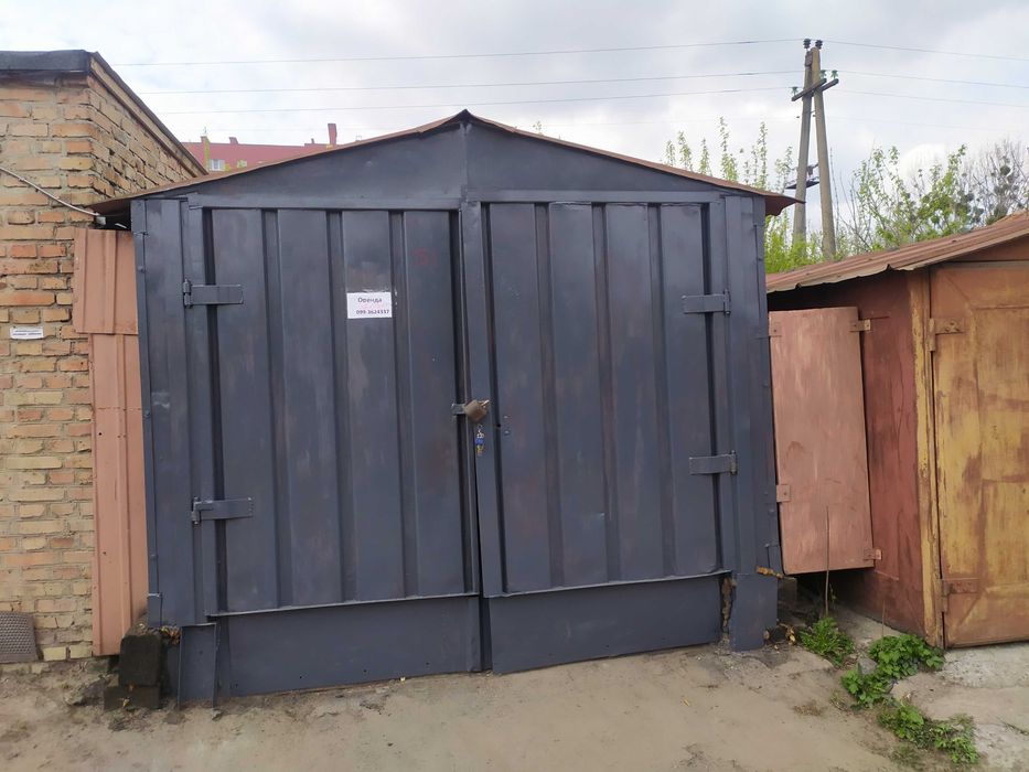 гараж гаражі  в районі Порт-Сіті та  Нова Лінія