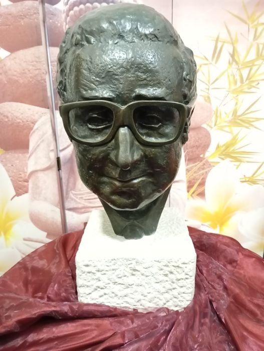 Escultura Bronze Eng Adelino Amaro Costa (NOVO PREÇO)