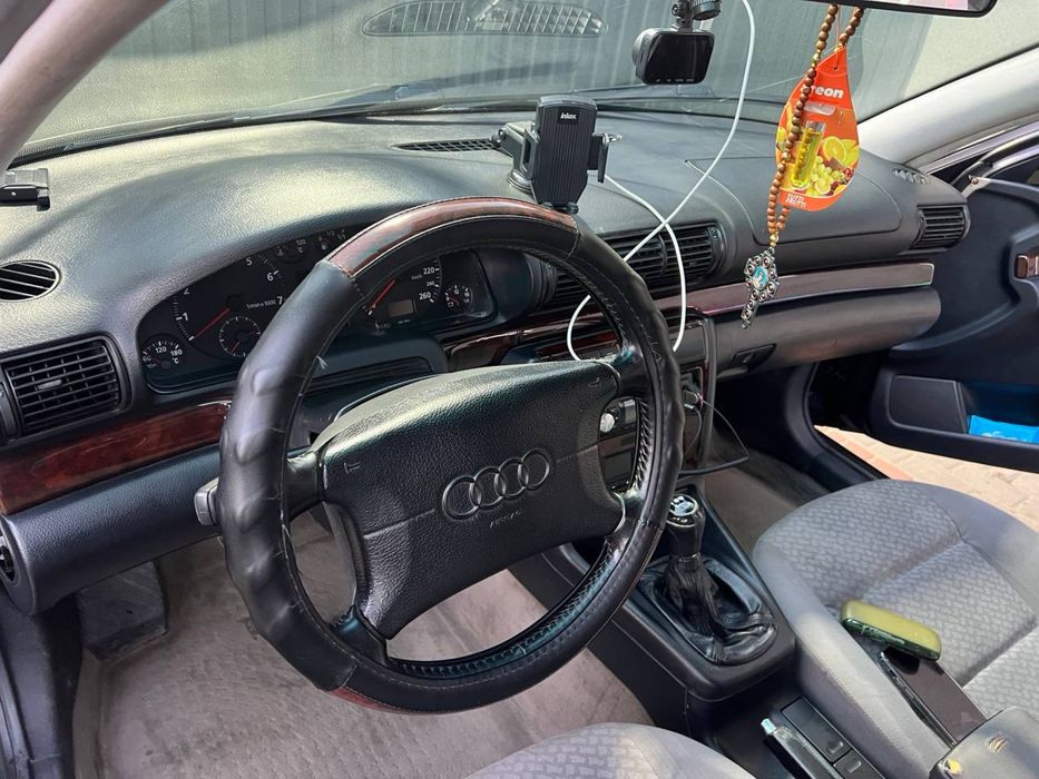 Продам Audi A4 B5