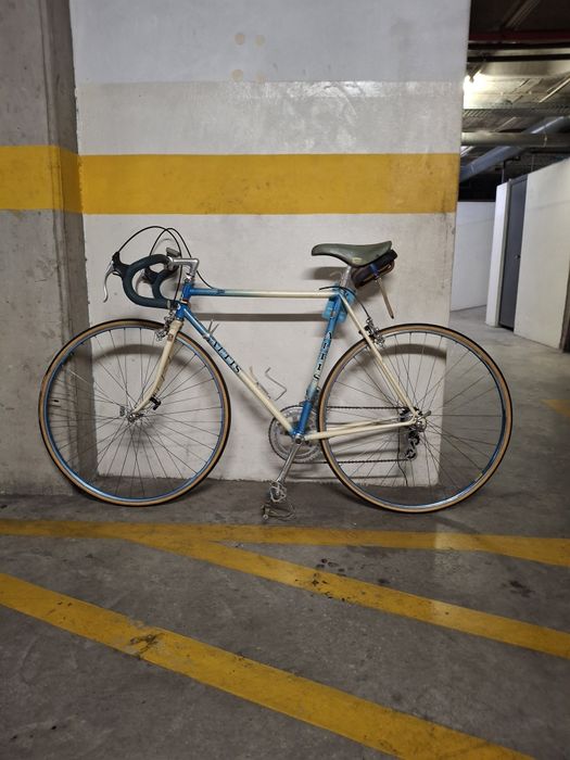 Bicicleta Altis Estrada