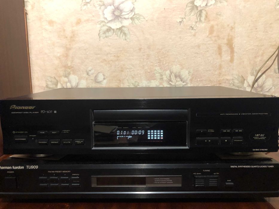 CD програвач Pioneer PD-107