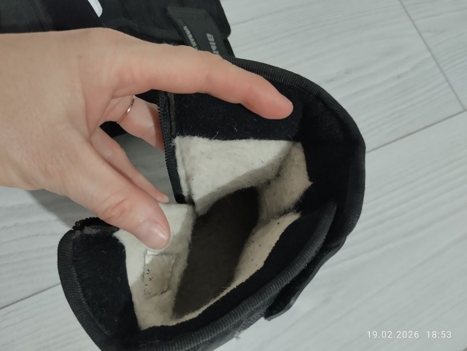 Взуття доросле і дитяче
