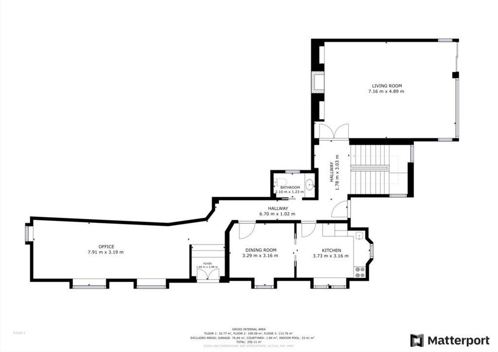 Moradia T4 + 1 com piscina, Pena, Lisboa